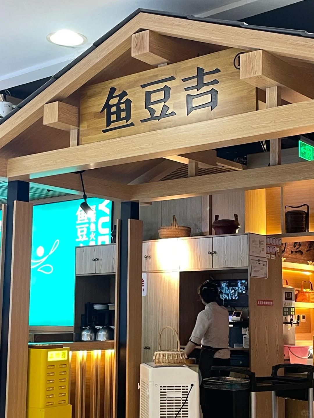 DƬ